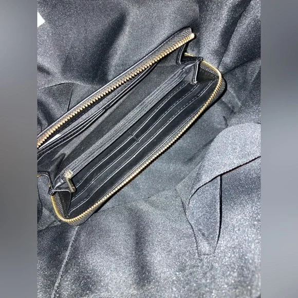 Target’s A New Day Black Zip-up Wallet - Picture 14 of 14